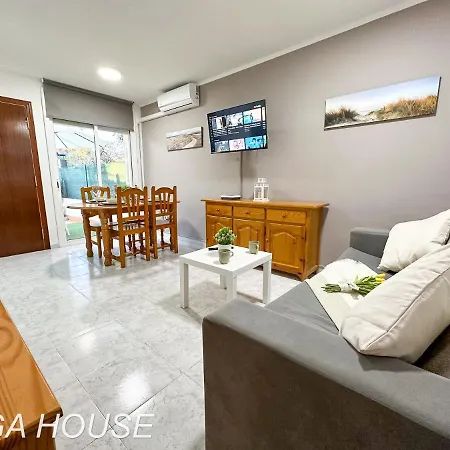 Bga Aini Holiday home